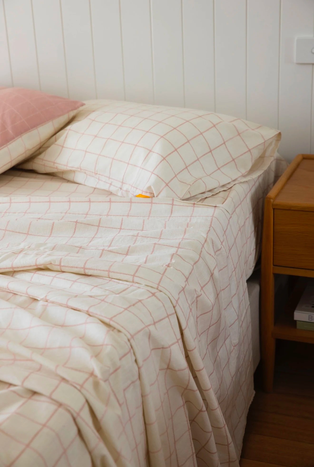 Bed Sheets - Betty